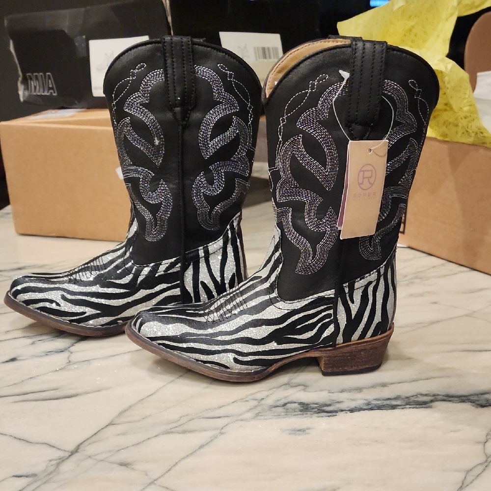 Roper Black and Silver Embroidered Boots